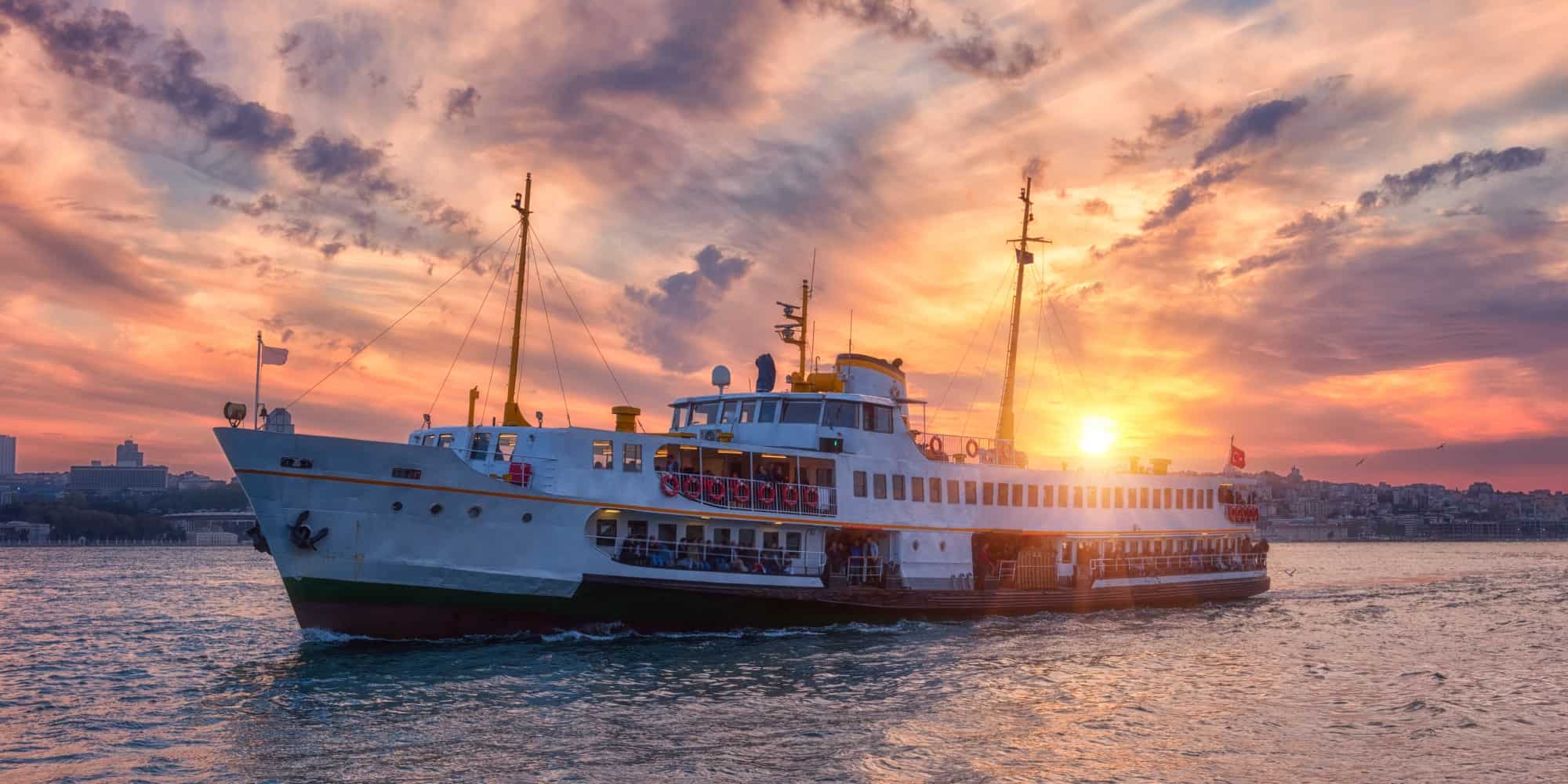 Bosphorus Evening Cruise with Dinner and Shows